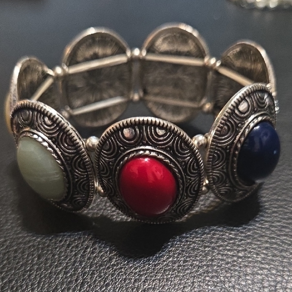 Vintage-Inspired Silver Bracelet with Red, Blue, and Green Stones